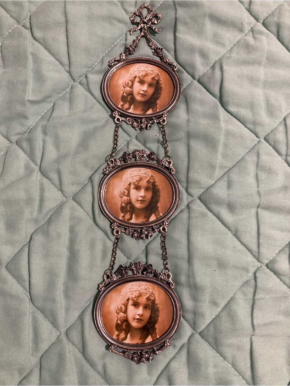 Victorian triple hanging oval photo frame